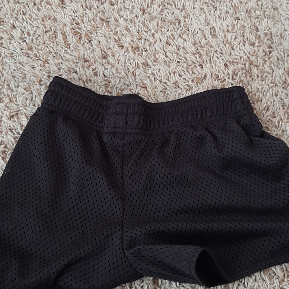 BCG athletic shors